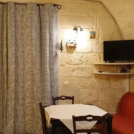 Studio In 1 Km From The Beach * Trani